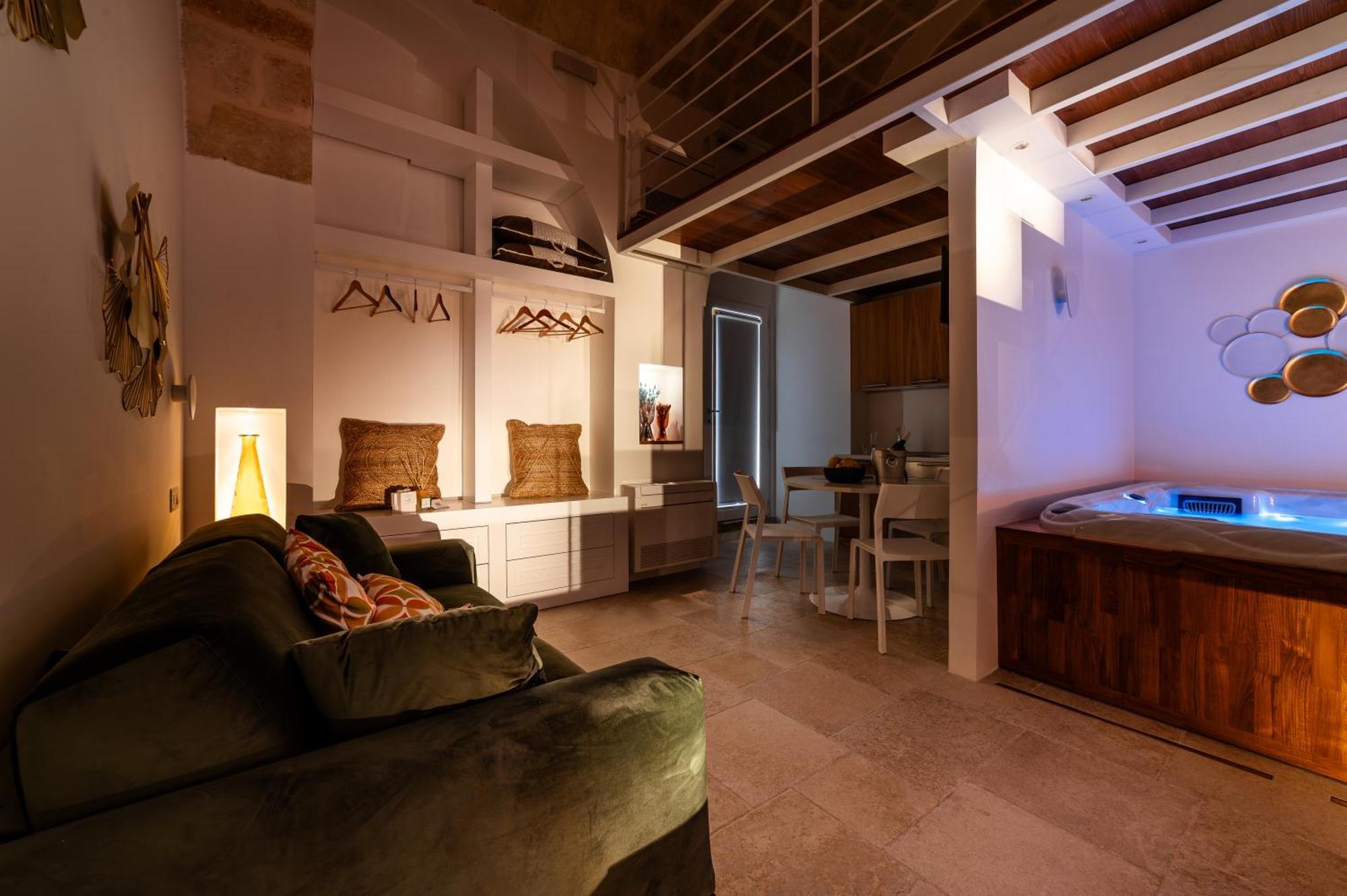 Old Court Luxury Suite&spa By Monholiday * Monopoli